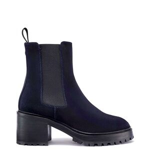 Margaux platform Chelsea boot- navy 10M (41 EU) excellent condition. Worn twice